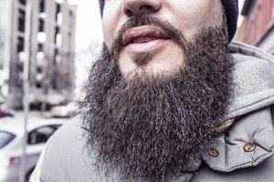 short beard long goatee